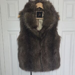 Jack by BB Dakota Brown Faux Fur Vest